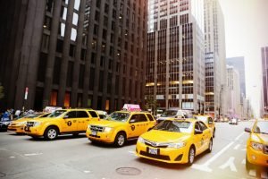 Supir Taksi New York Membenci Uber. Sekarang Membantunya